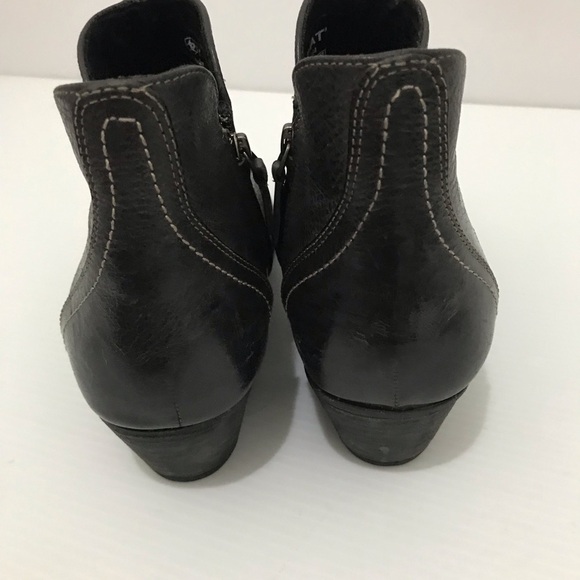 Ariat Women’s Astor Booties Size 8B - Picture 5 of 9